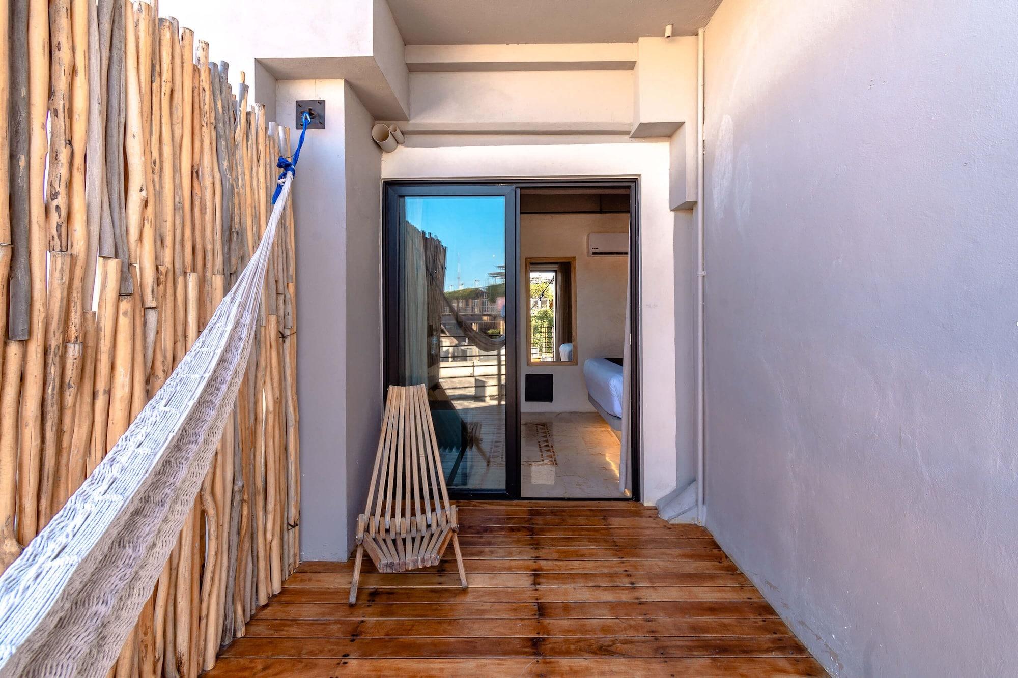 5TH AVE WITH PARKING Caribbean Paradise Boutique Hotel by BFH Playa del Carmen Extérieur photo