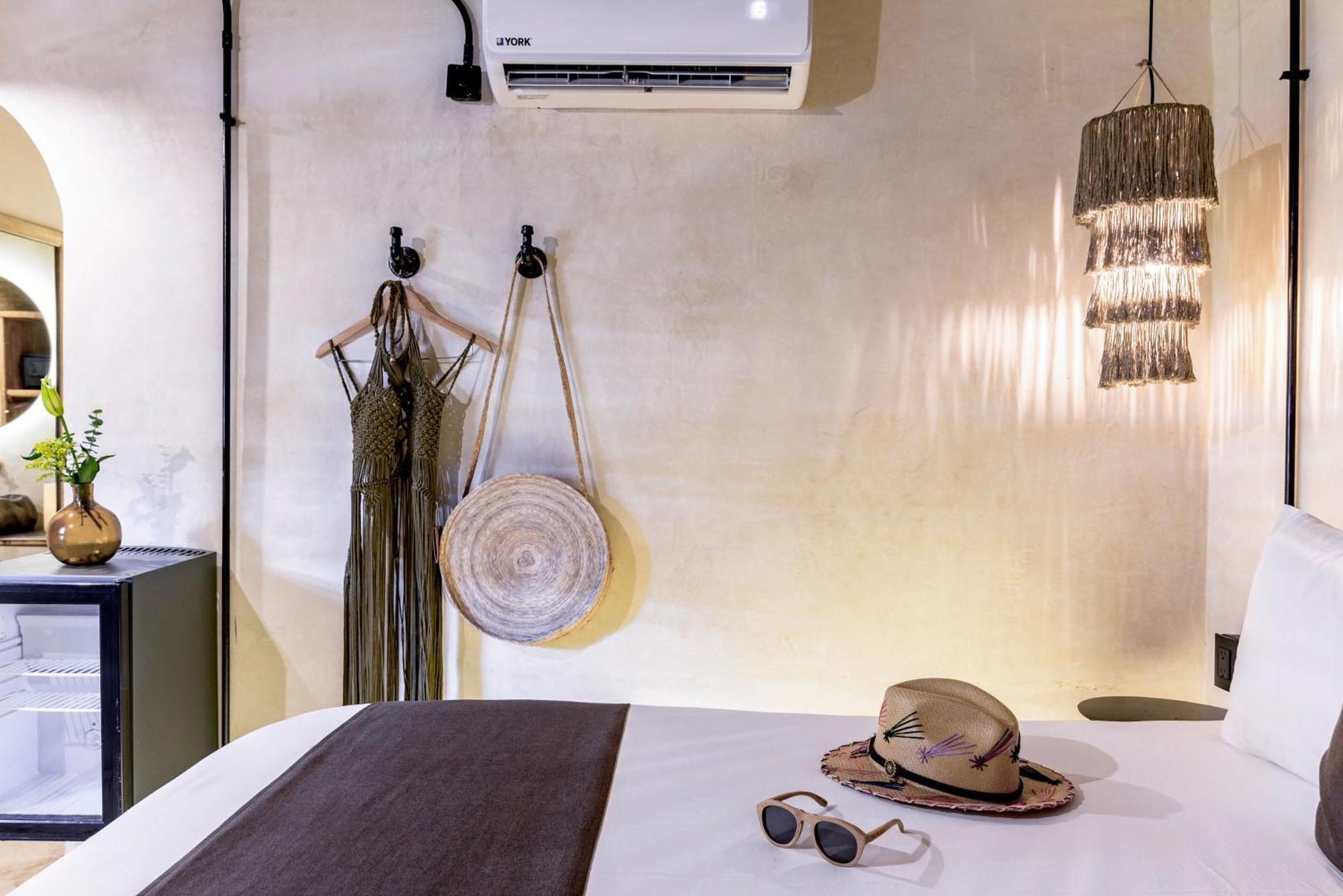 5TH AVE WITH PARKING Caribbean Paradise Boutique Hotel by BFH Playa del Carmen Extérieur photo