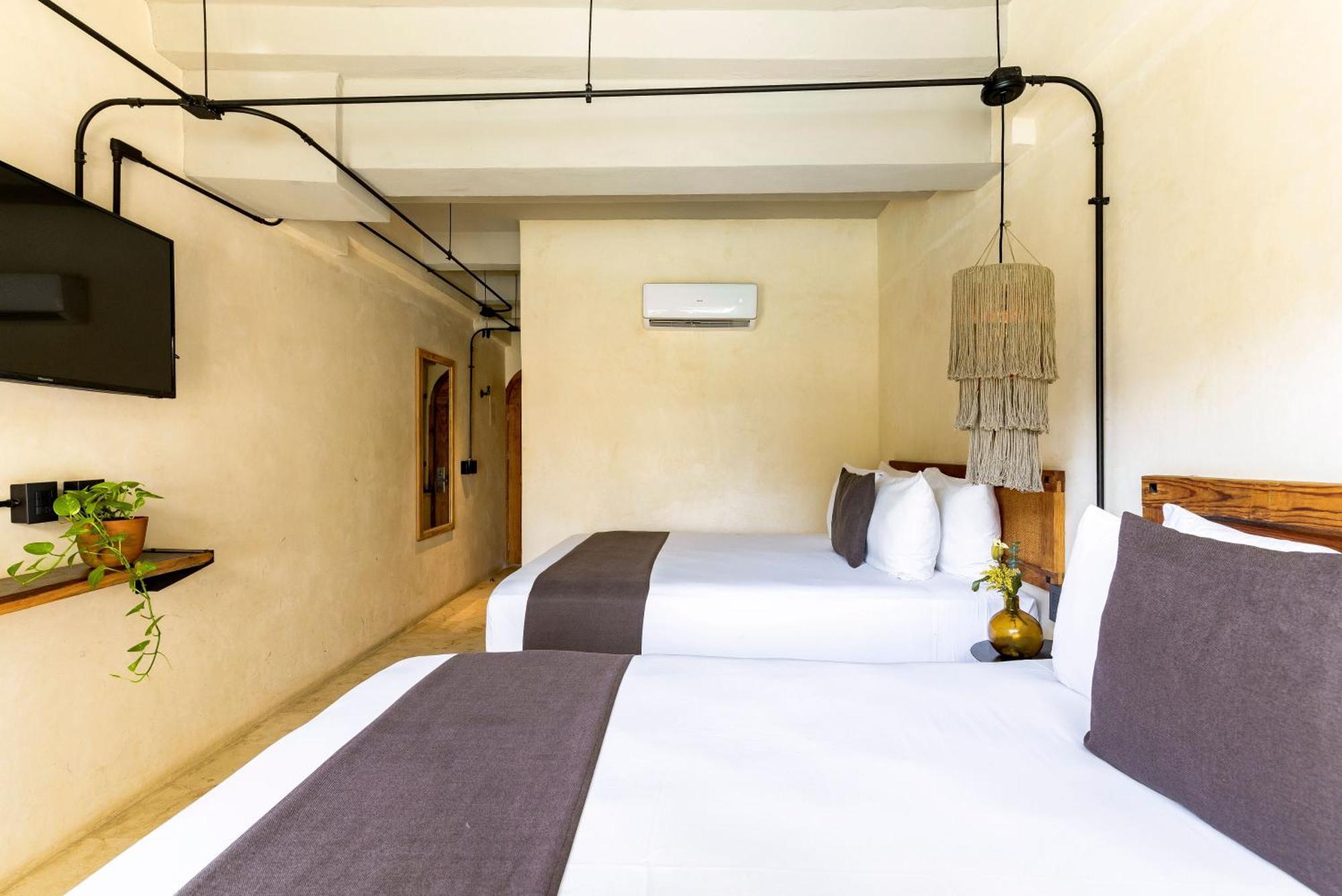 5TH AVE WITH PARKING Caribbean Paradise Boutique Hotel by BFH Playa del Carmen Extérieur photo
