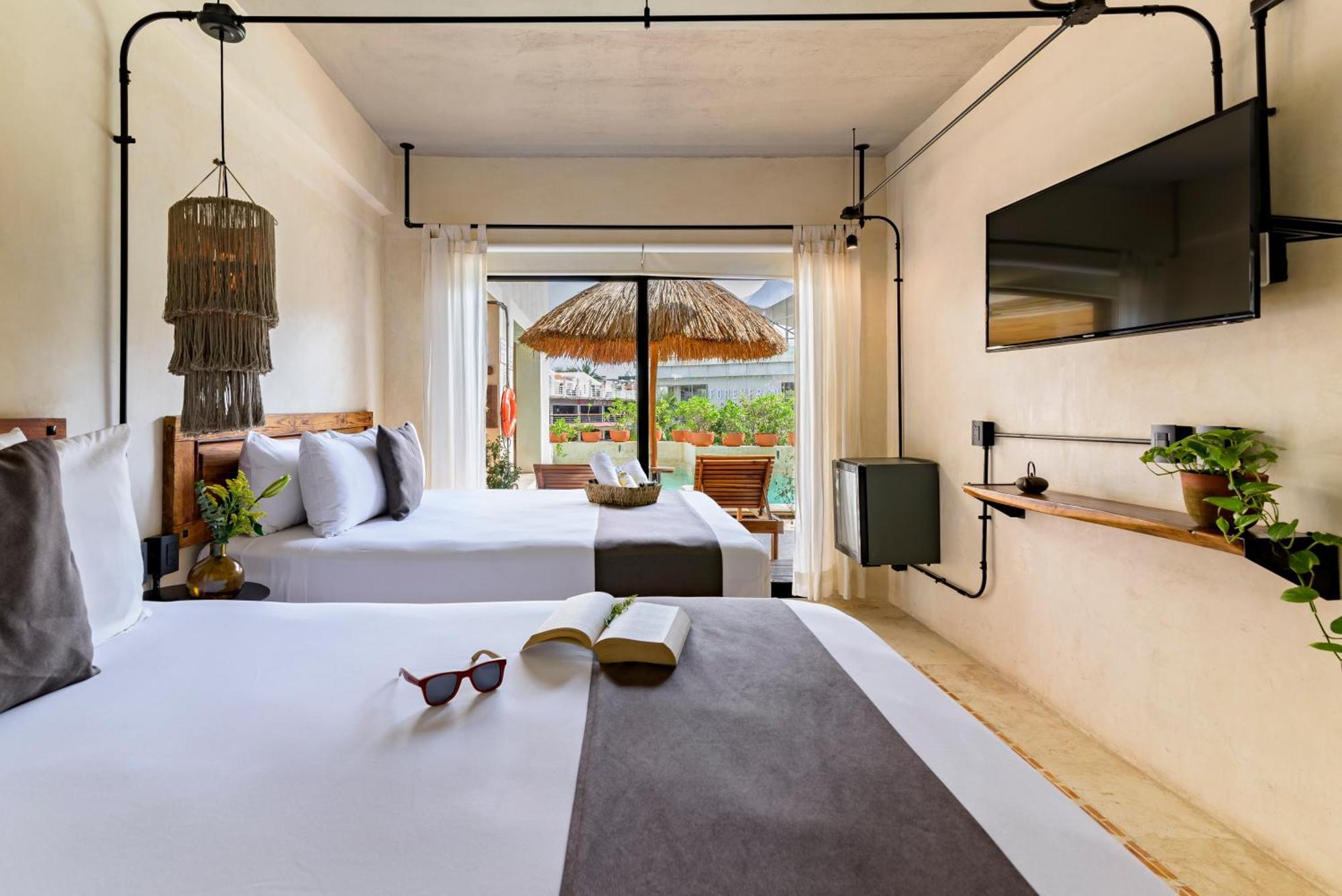 5TH AVE WITH PARKING Caribbean Paradise Boutique Hotel by BFH Playa del Carmen Extérieur photo